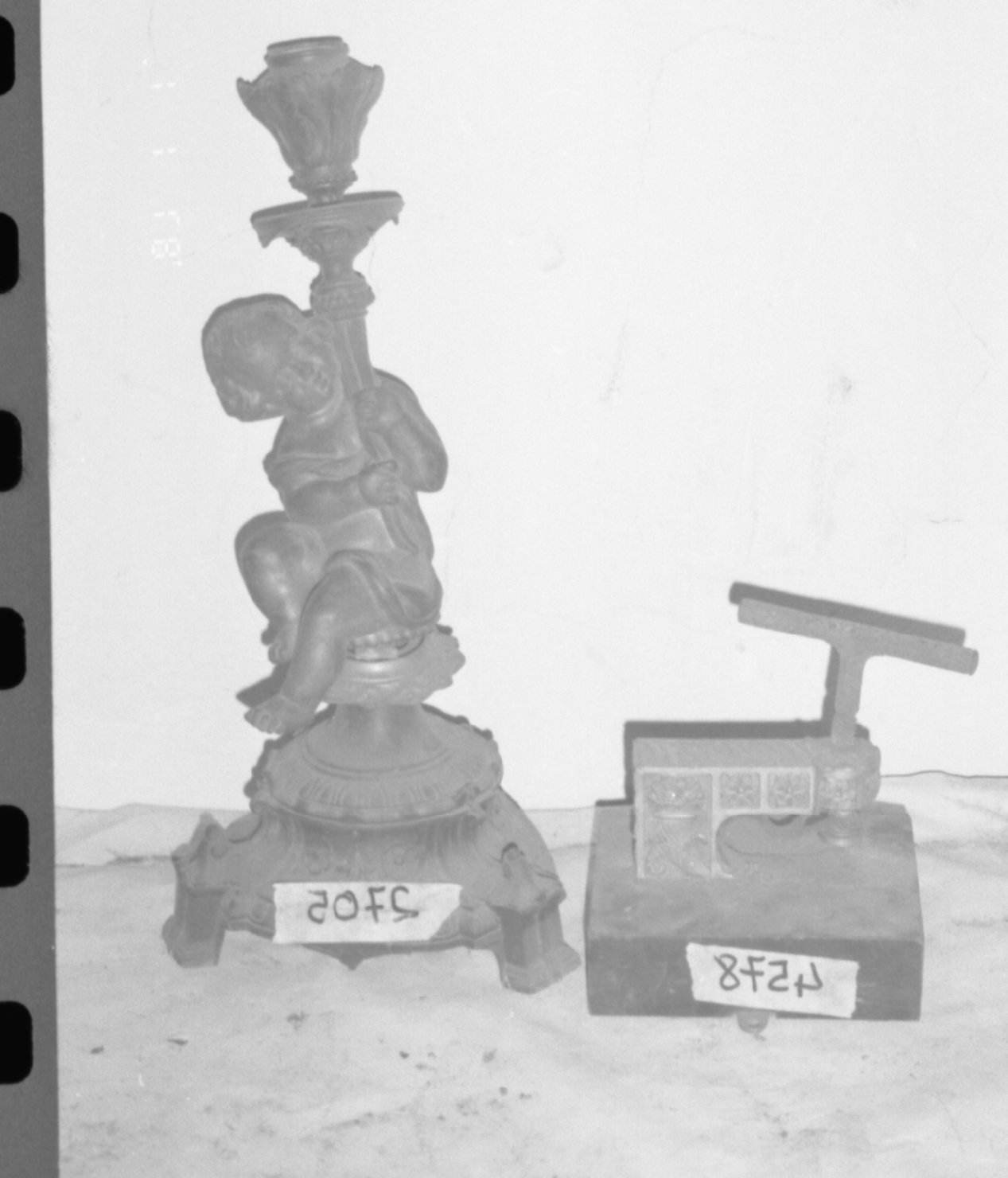 candelabro - bottega napoletana (seconda metà sec. XIX)