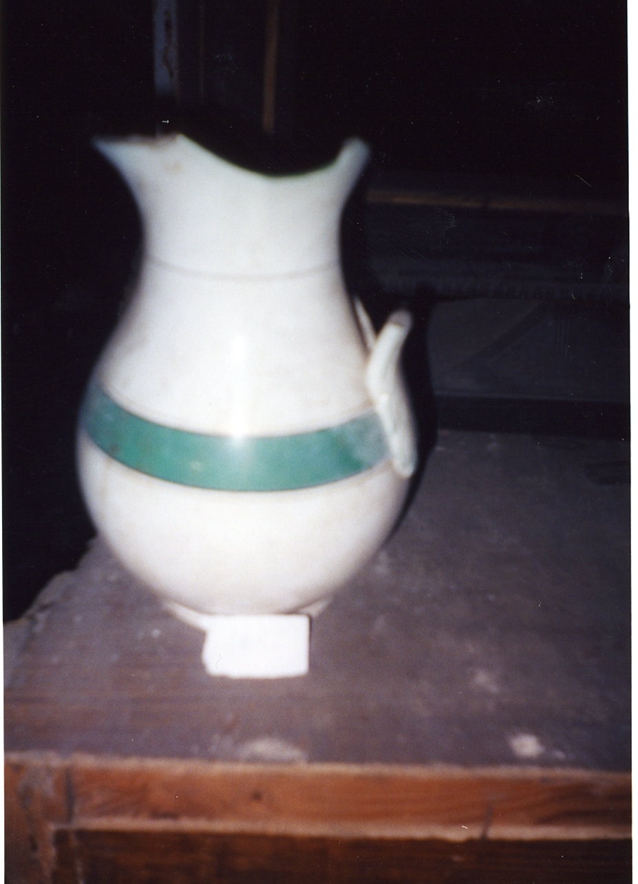 brocca - bottega napoletana (seconda metà sec. XIX)