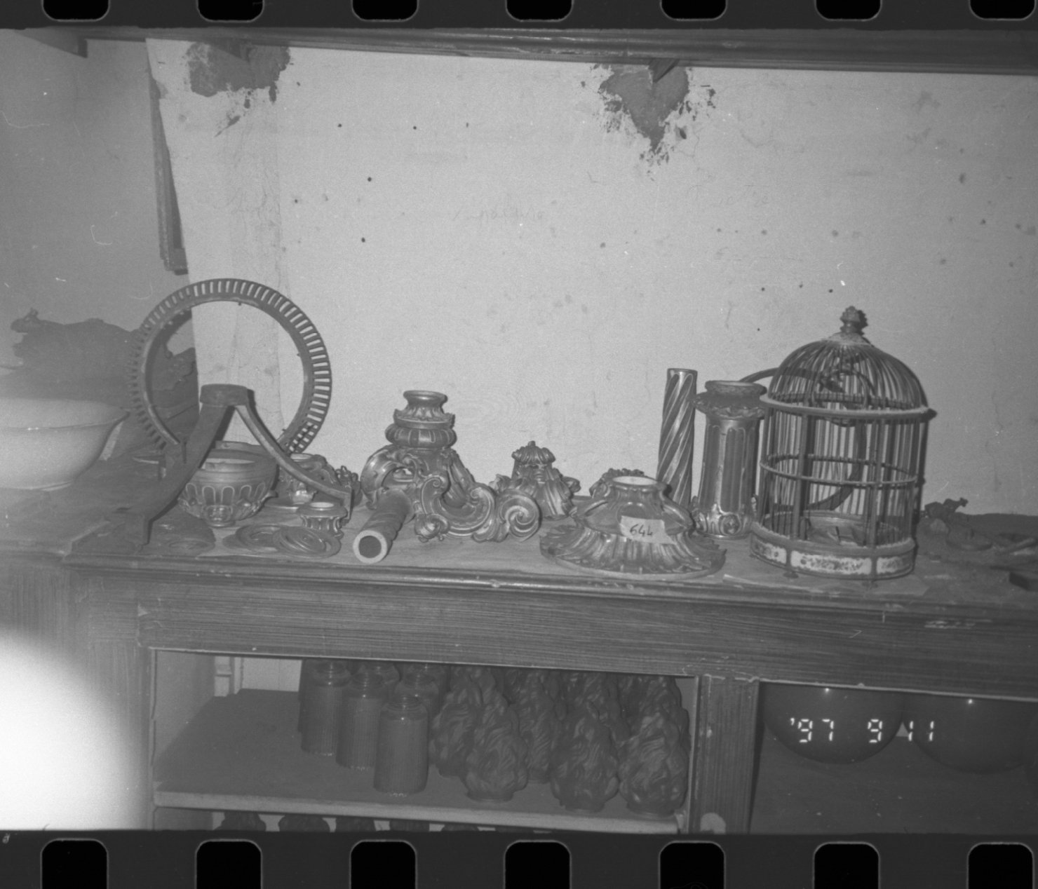 fioriera - bottega napoletana (seconda metà sec. XIX)