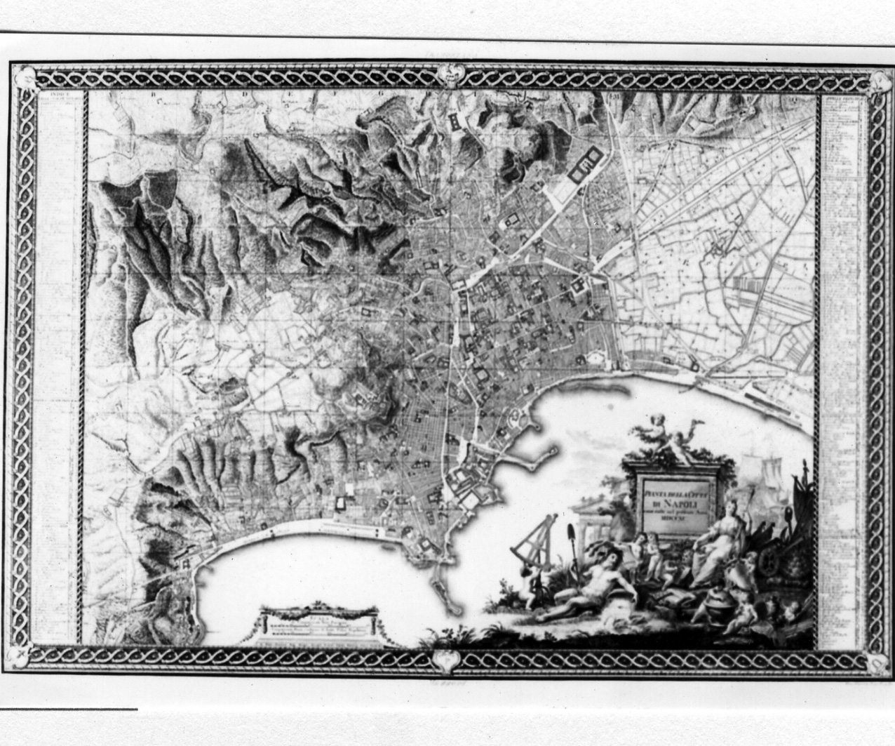 pianta della città di Napoli (stampa) di Guerra Giuseppe (sec. XVIII)