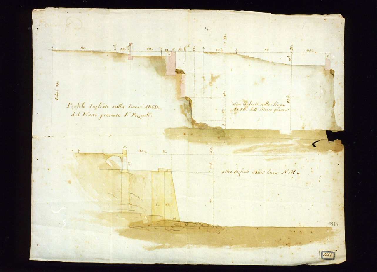 sezione di fortificazioni a Pozzuoli (disegno) - ambito napoletano (sec. XVIII)