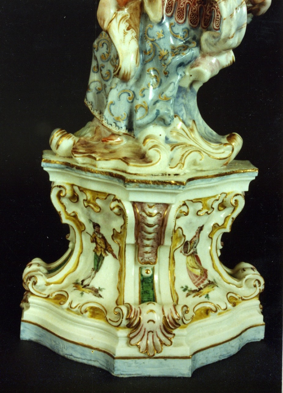 figura femminile (candeliere) - manifattura di Capodimonte (sec. XVIII)