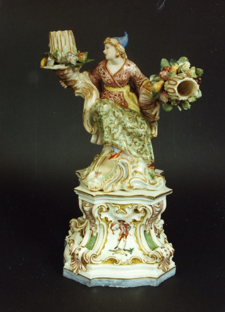 figura femminile (candeliere) - manifattura di Capodimonte (sec. XVIII)