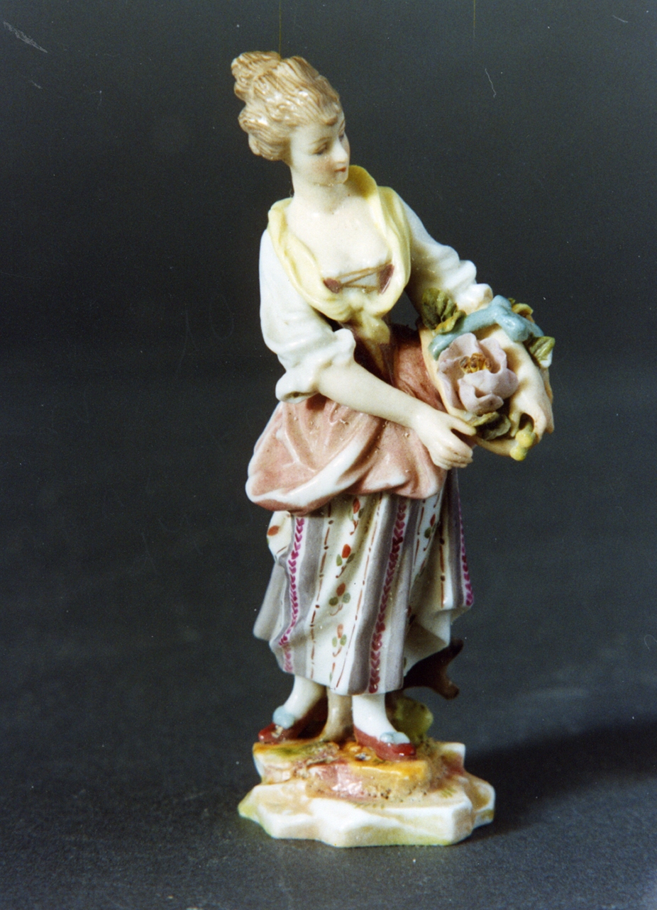 figura femminile (statuetta) - Real Fabbrica di Napoli (secc. XVIII/ XIX)