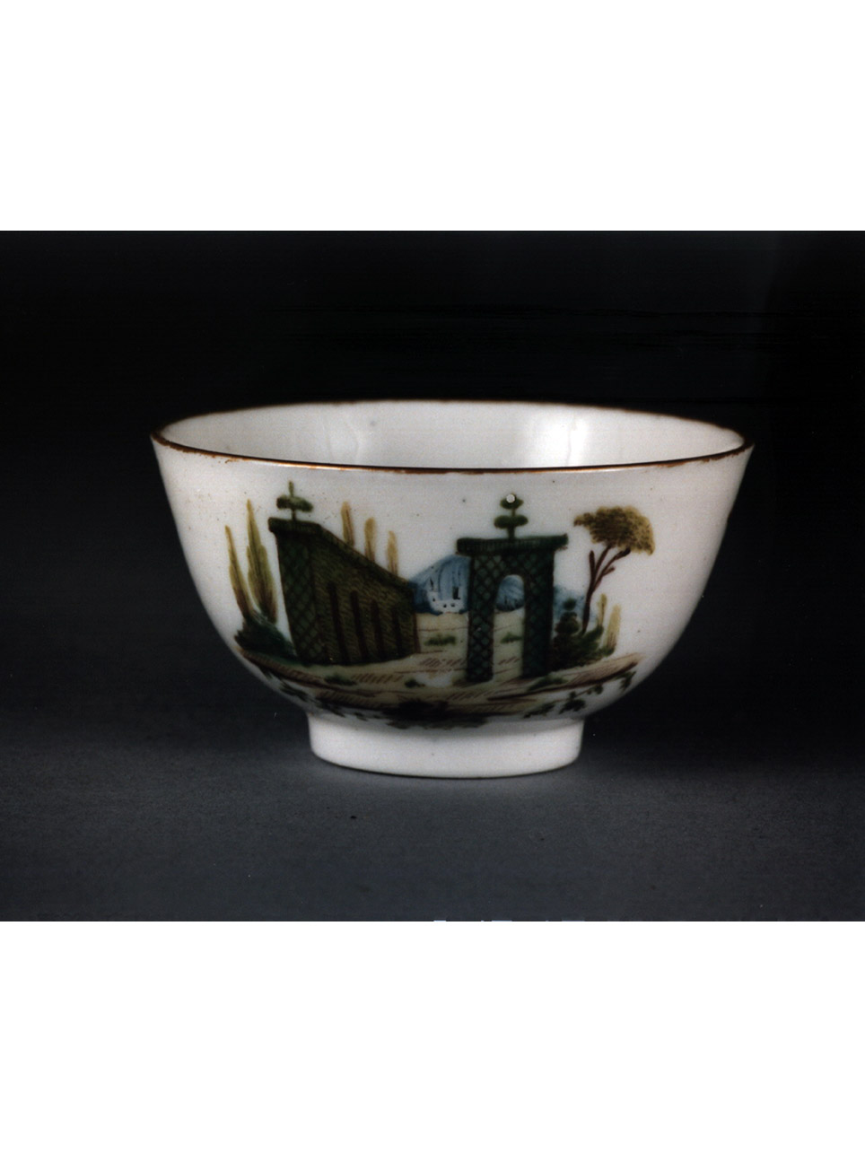 paesaggio con architetture (tazza) di Cozzi Geminiano (sec. XVIII)