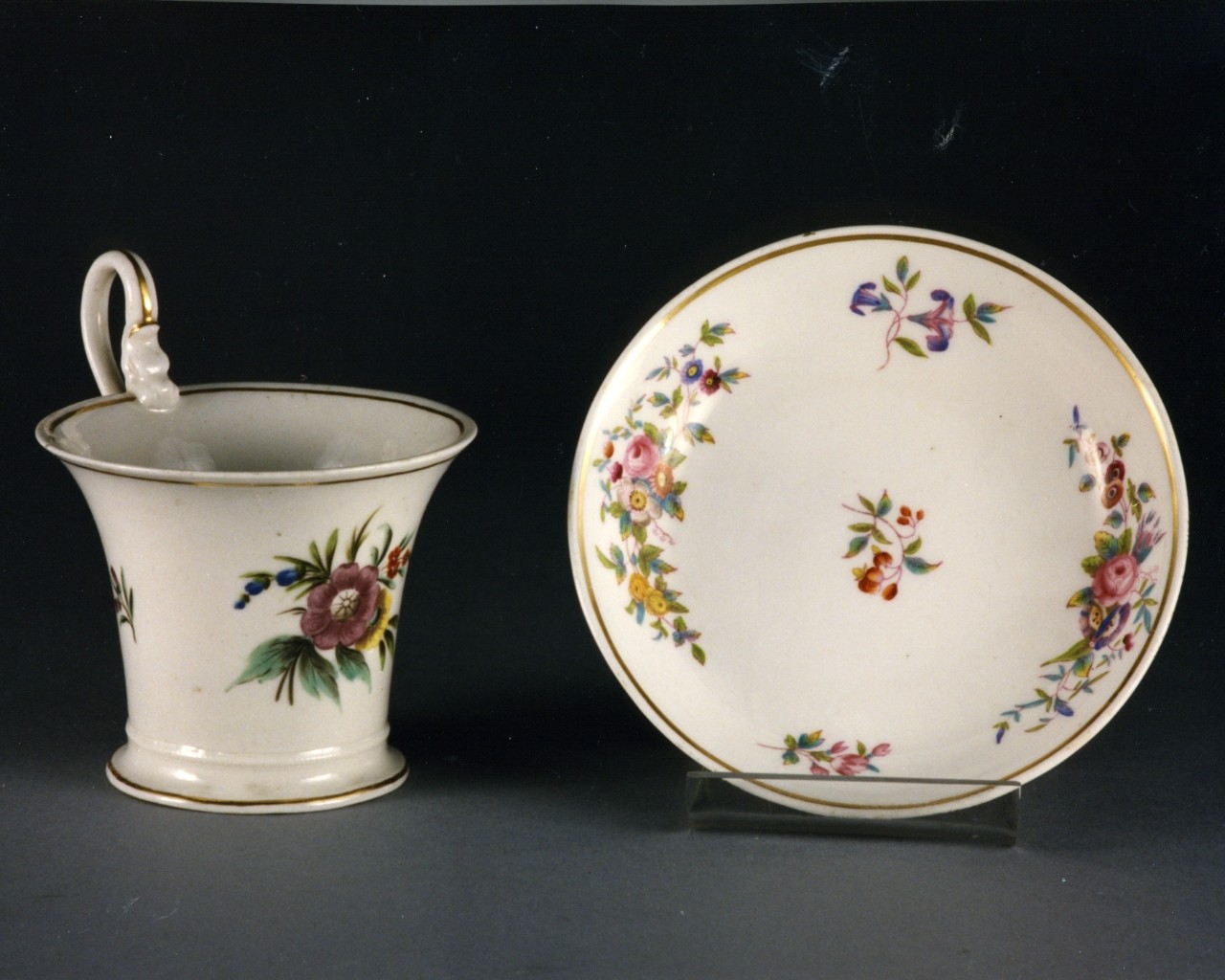 fiori (tazza) - manifattura napoletana (secc. XVIII/ XIX)