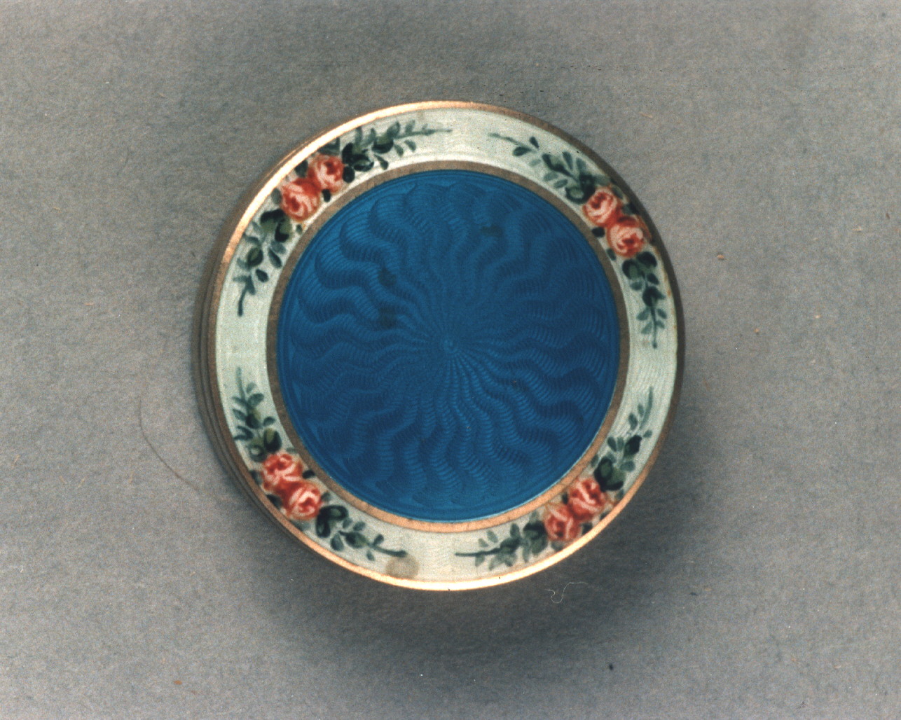 motivi decorativi floreali (scatola) - manifattura napoletana (prima metà sec. XX)