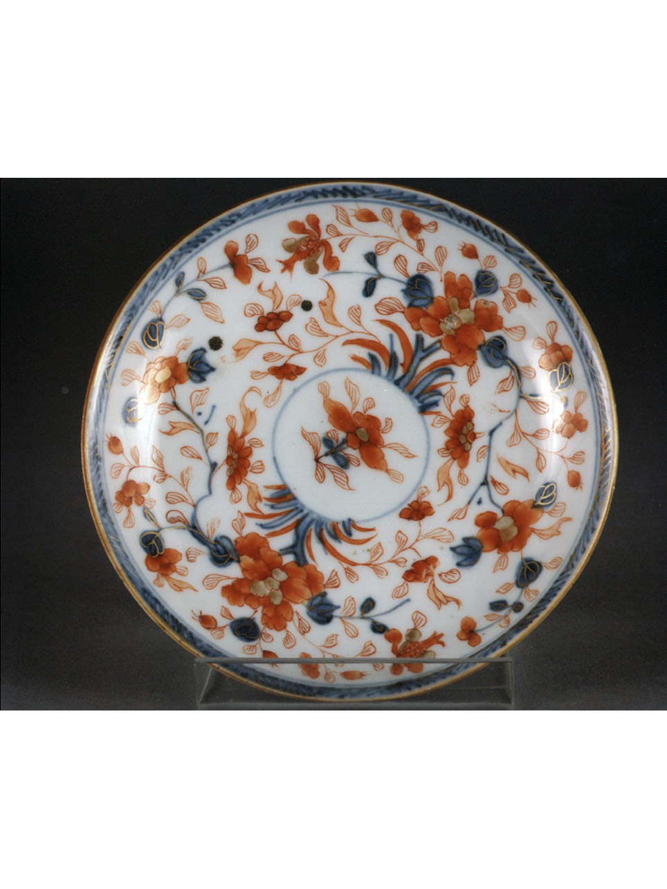 motivi decorativi floreali (piattino) - manifattura cinese (sec. XVIII)
