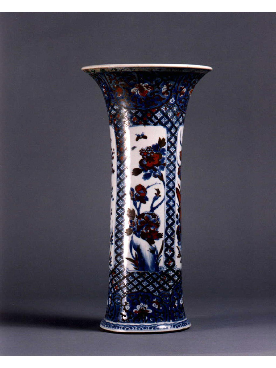 motivi decorativi floreali (vaso) - manifattura cinese (fine/inizio secc. XVIII/ XIX)