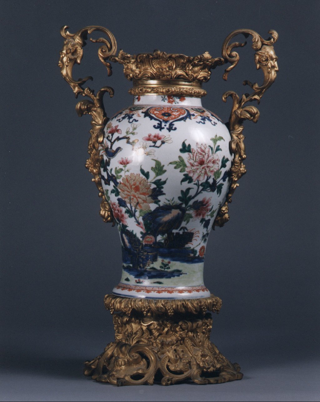 motivi decorativi floreali (vaso) - manifattura francese, manifattura cinese (prima metà sec. XVIII, sec. XIX)