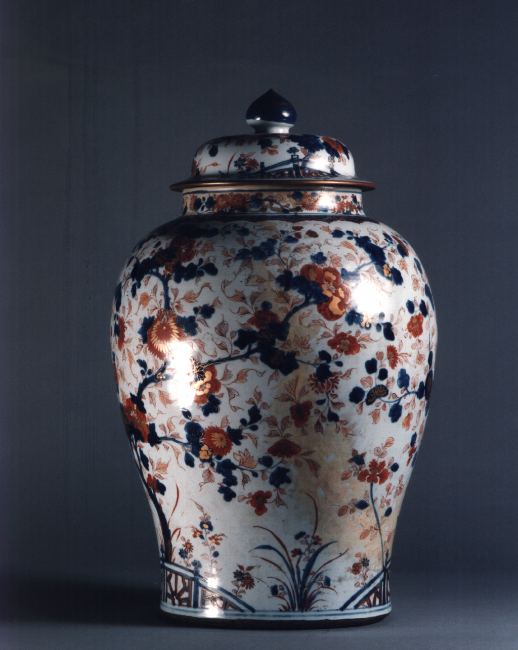 motivi decorativi floreali (vaso) - manifattura cinese (sec. XVIII)