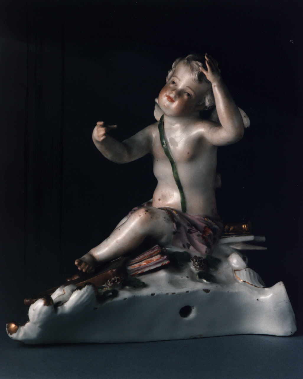Cupido (statuetta, frammento) - manifattura di Meissen (terzo quarto sec. XVIII)