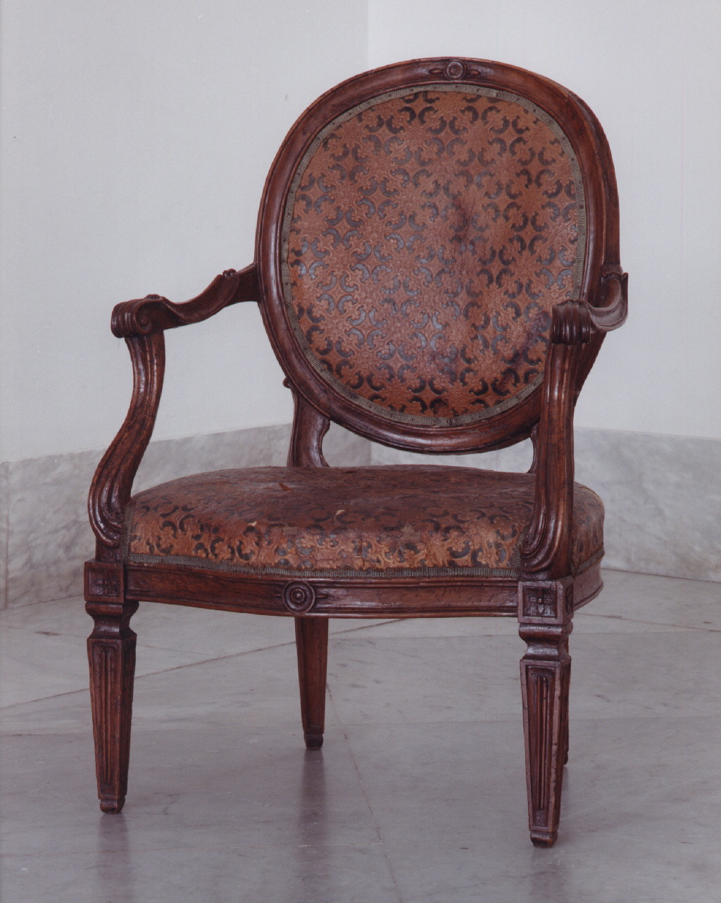 motivi decorativi geometrici e vegetali stilizzati (poltroncina) - manifattura napoletana (sec. XIX)