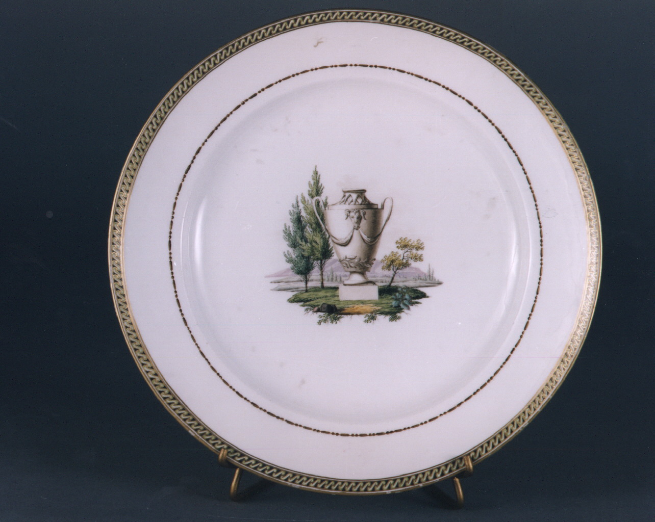 paesaggio (piatto) - manifattura di Meissen (secc. XVIII/ XIX)