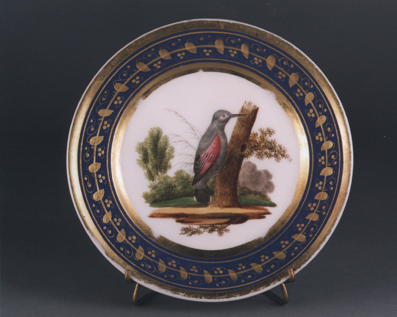 motivi decorativi floreali (piatto) - manifattura francese (sec. XIX)