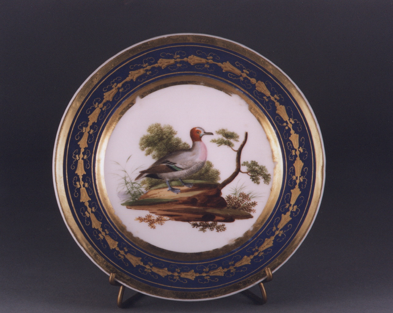 motivi decorativi floreali (piatto) - manifattura francese (sec. XIX)