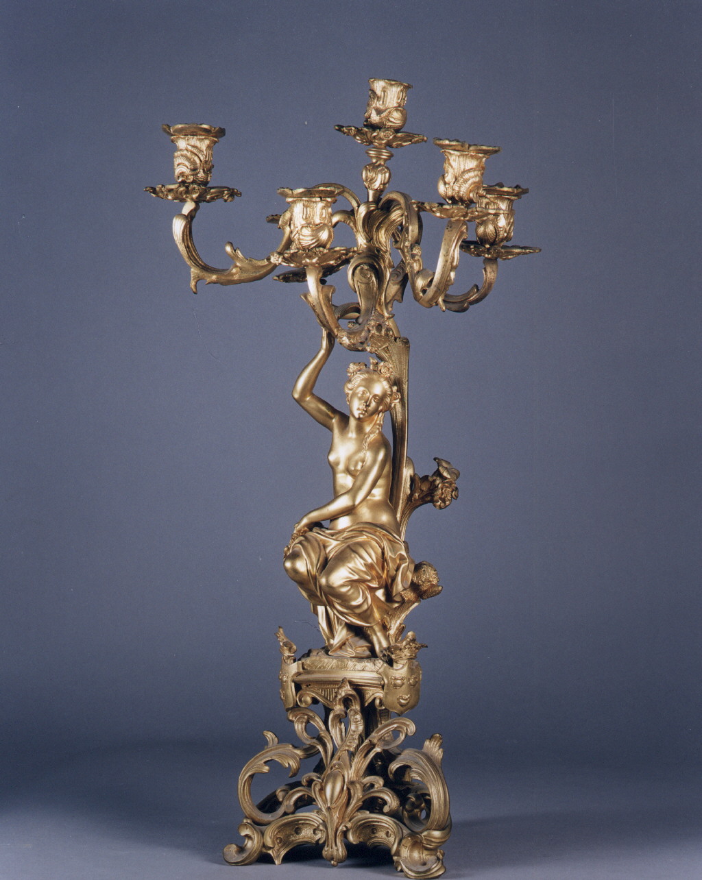 motivi decorativi vegetali (candeliere) - bottega italiana (seconda metà sec. XIX)