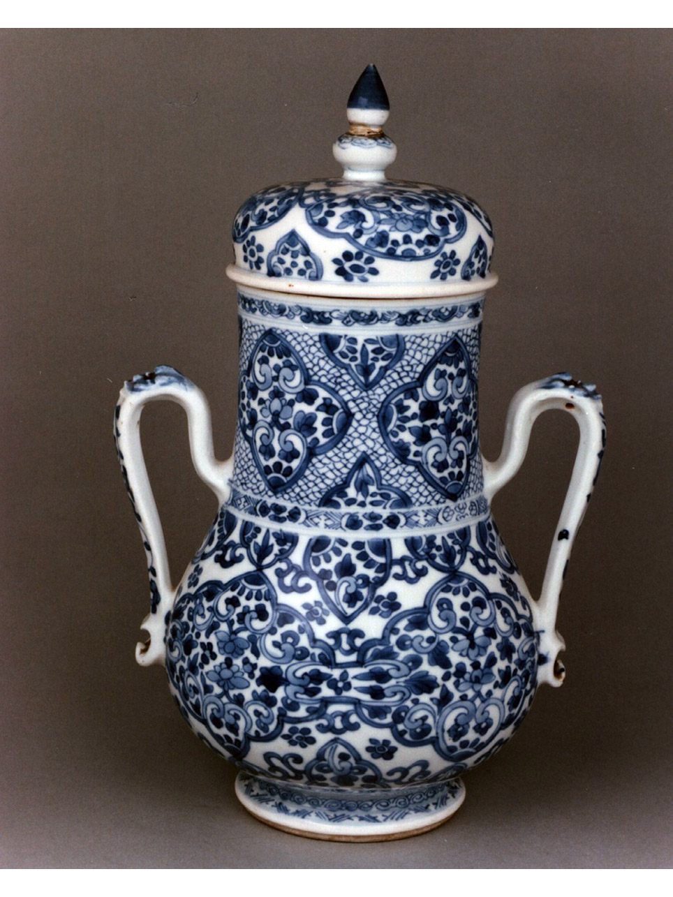 motivi decorativi floreali (vaso) - manifattura cinese (sec. XVIII)
