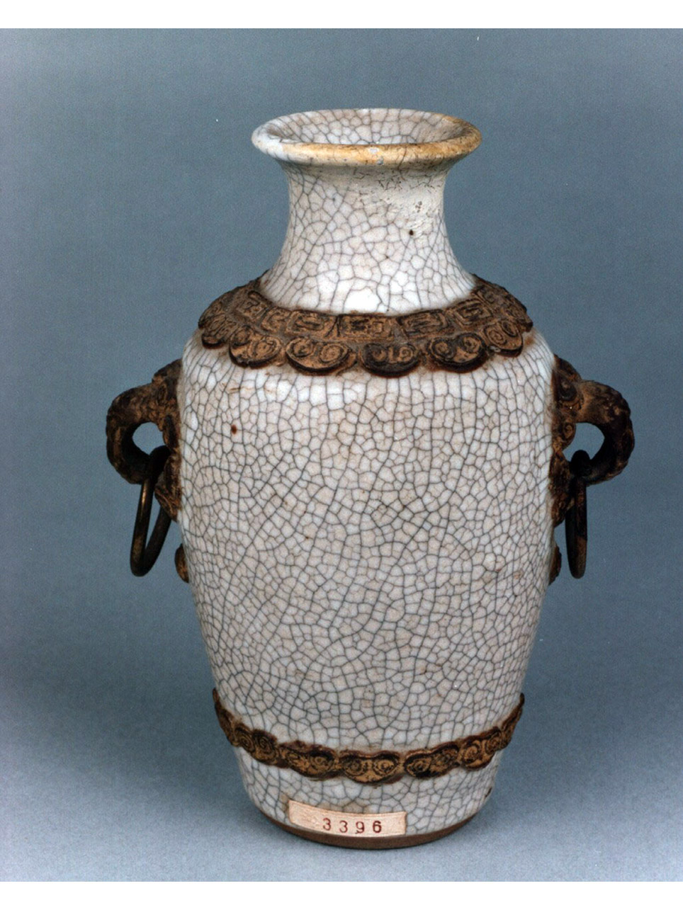 motivi decorativi geometrici (vasetto - biansato) - manifattura cinese (sec. XVIII)