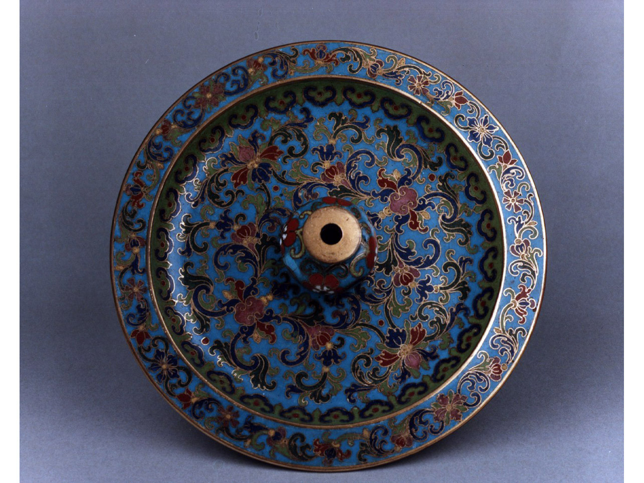 motivi decorativi vegetali stilizzati (bruciaprofumi) - manifattura cinese (sec. XVIII)