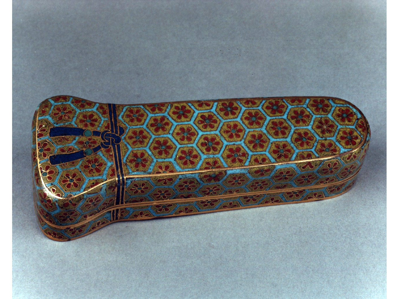 motivi decorativi vegetali stilizzati (custodia) - manifattura cinese (sec. XVIII)