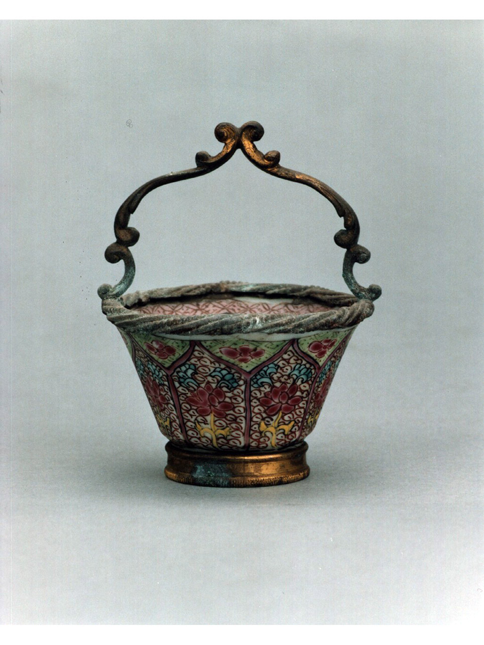 motivi decorativi floreali (vasetto) - manifattura cinese, produzione europea (sec. XVIII)