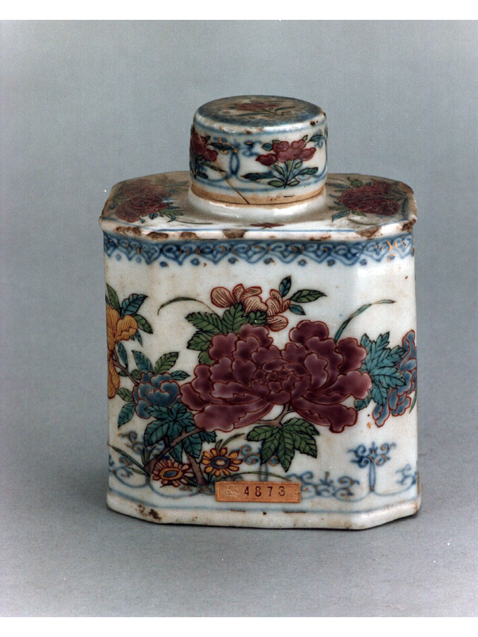 motivi decorativi floreali (barattolo) - manifattura cinese (sec. XVIII)