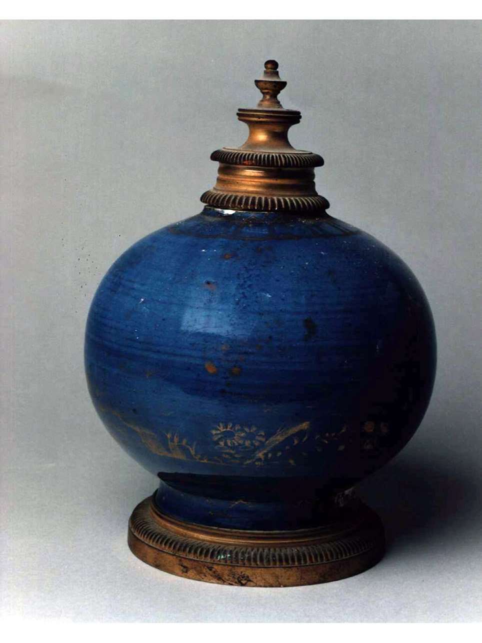 motivi decorativi vegetali (vaso) - manifattura cinese, produzione europea (primo quarto sec. XVIII)