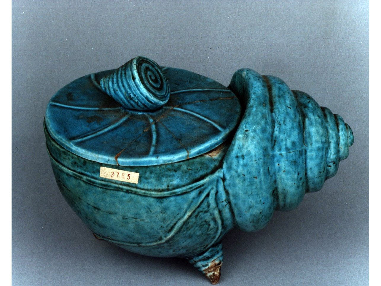 conchiglia (coppa) - manifattura cinese (primo quarto sec. XVIII)