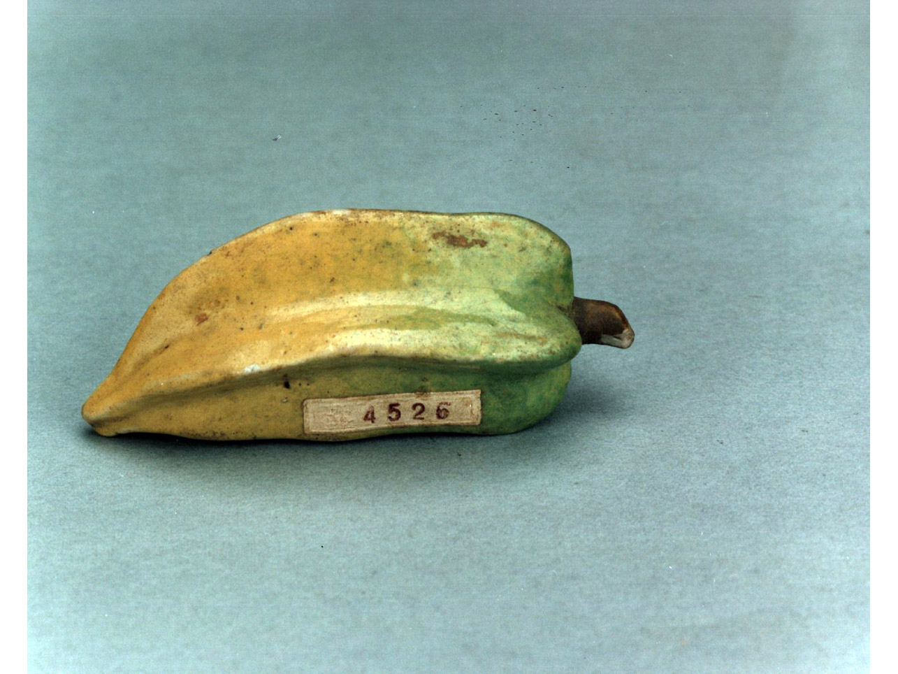 frutto (soprammobile) - manifattura cinese (secc. XVII/ XVIII)