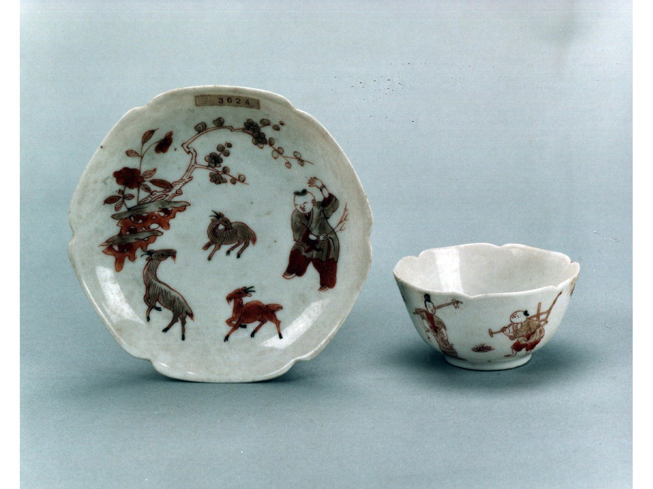 scena campestre con figure (tazzina) - manifattura cinese (sec. XVIII)