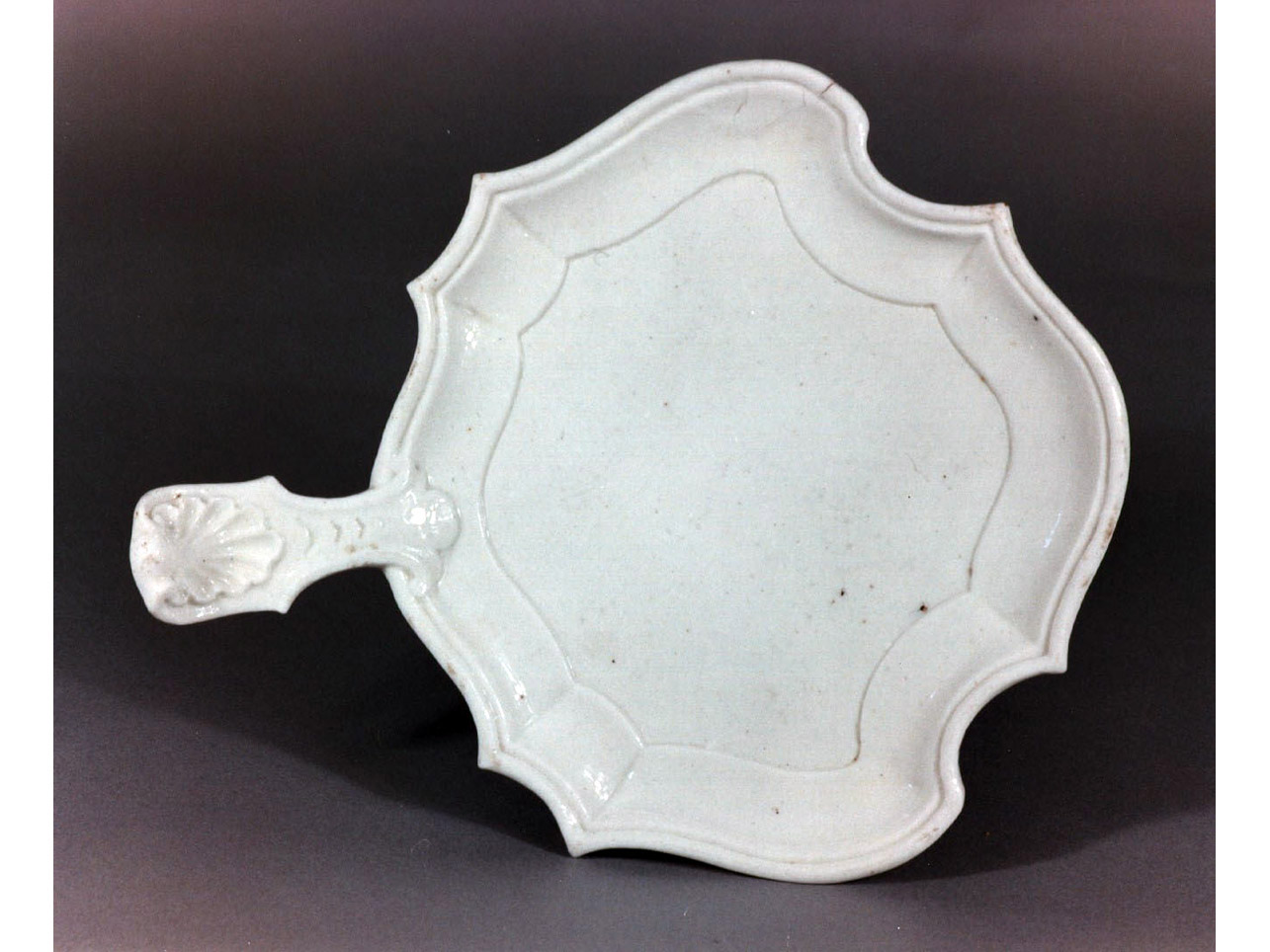 vassoio - manifattura di Capodimonte (sec. XVIII)