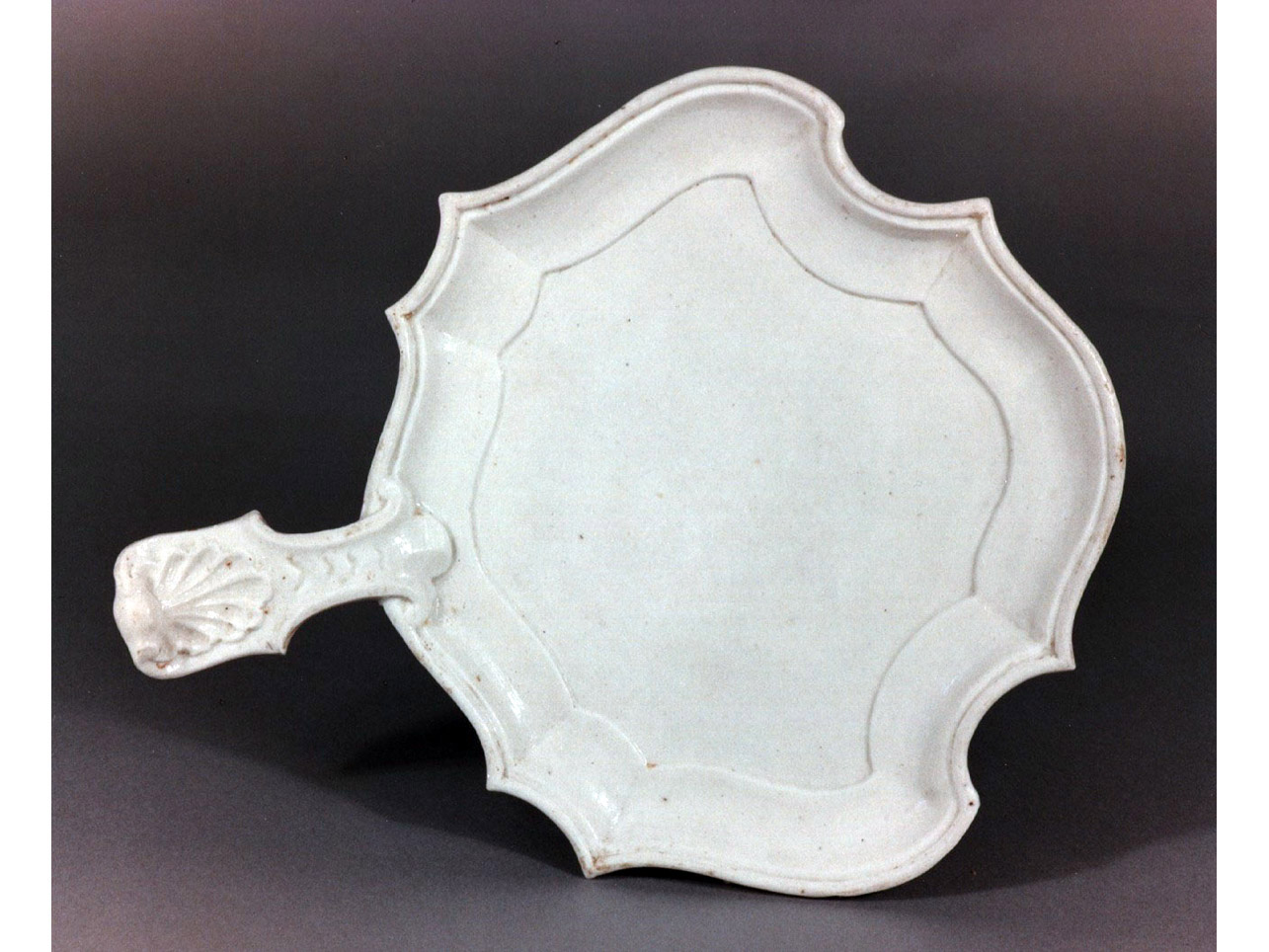 vassoio - manifattura di Capodimonte (sec. XVIII)