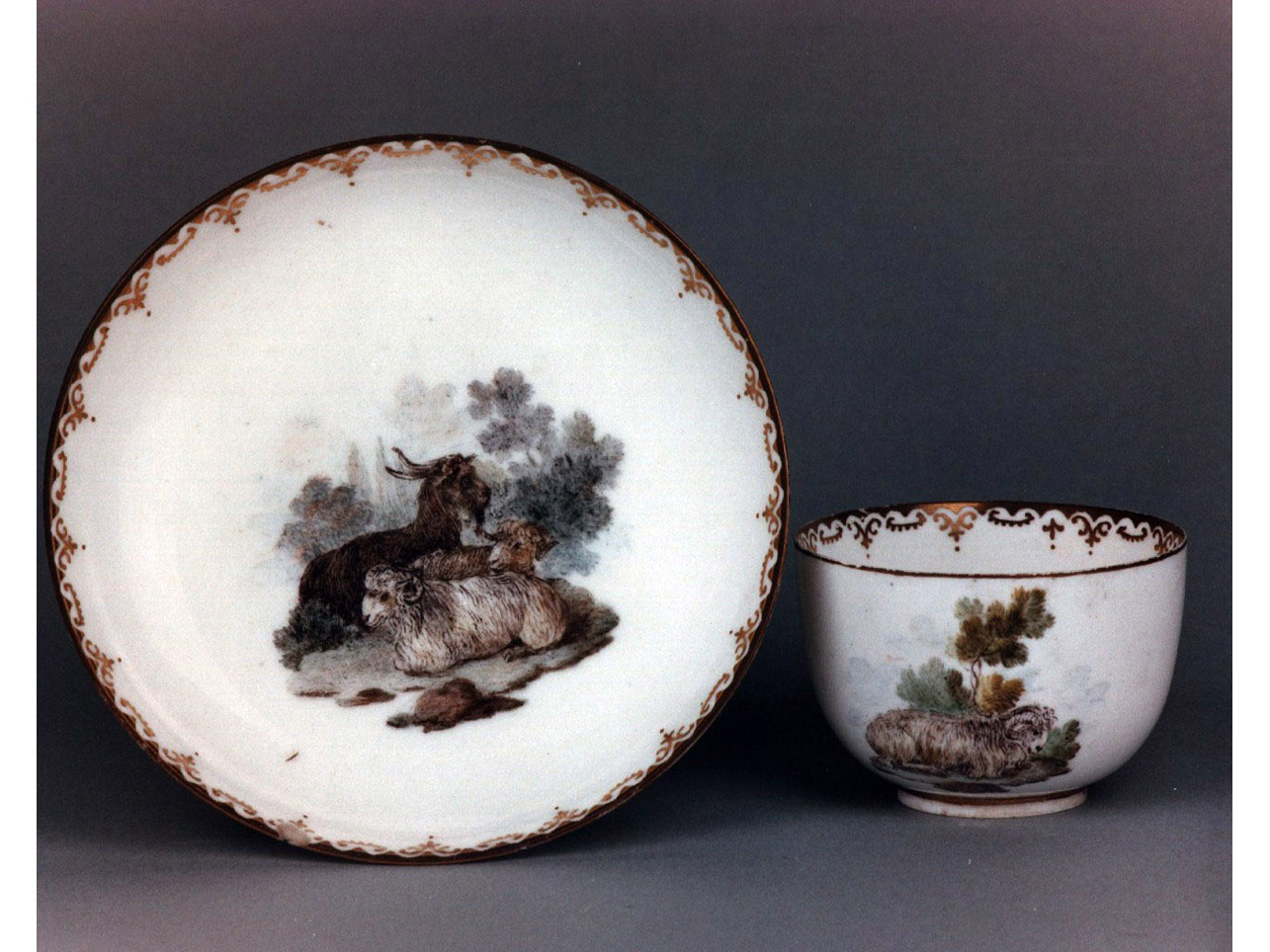 paesaggio con animali (tazza) - manifattura di Capodimonte (sec. XVIII)