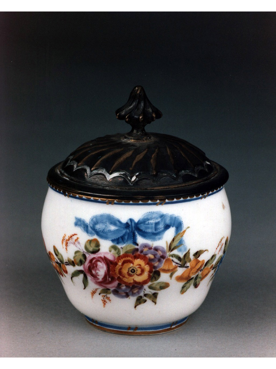 motivi decorativi floreali (servizio da caffè, insieme) di Taillandier Vincent (sec. XVIII)
