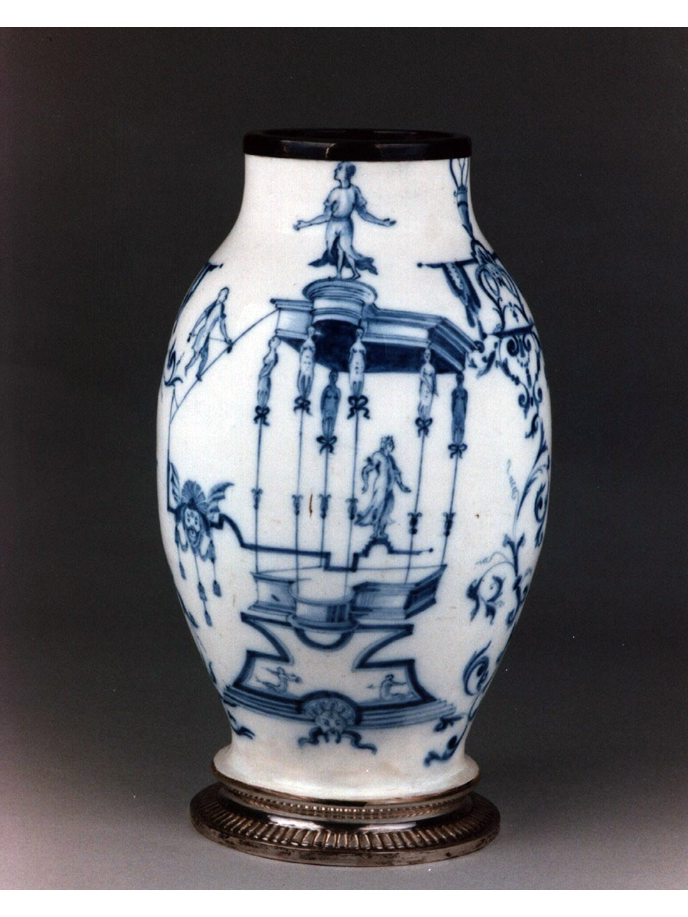 motivi decorativi (vaso) - manifattura di Rouen (sec. XVII)
