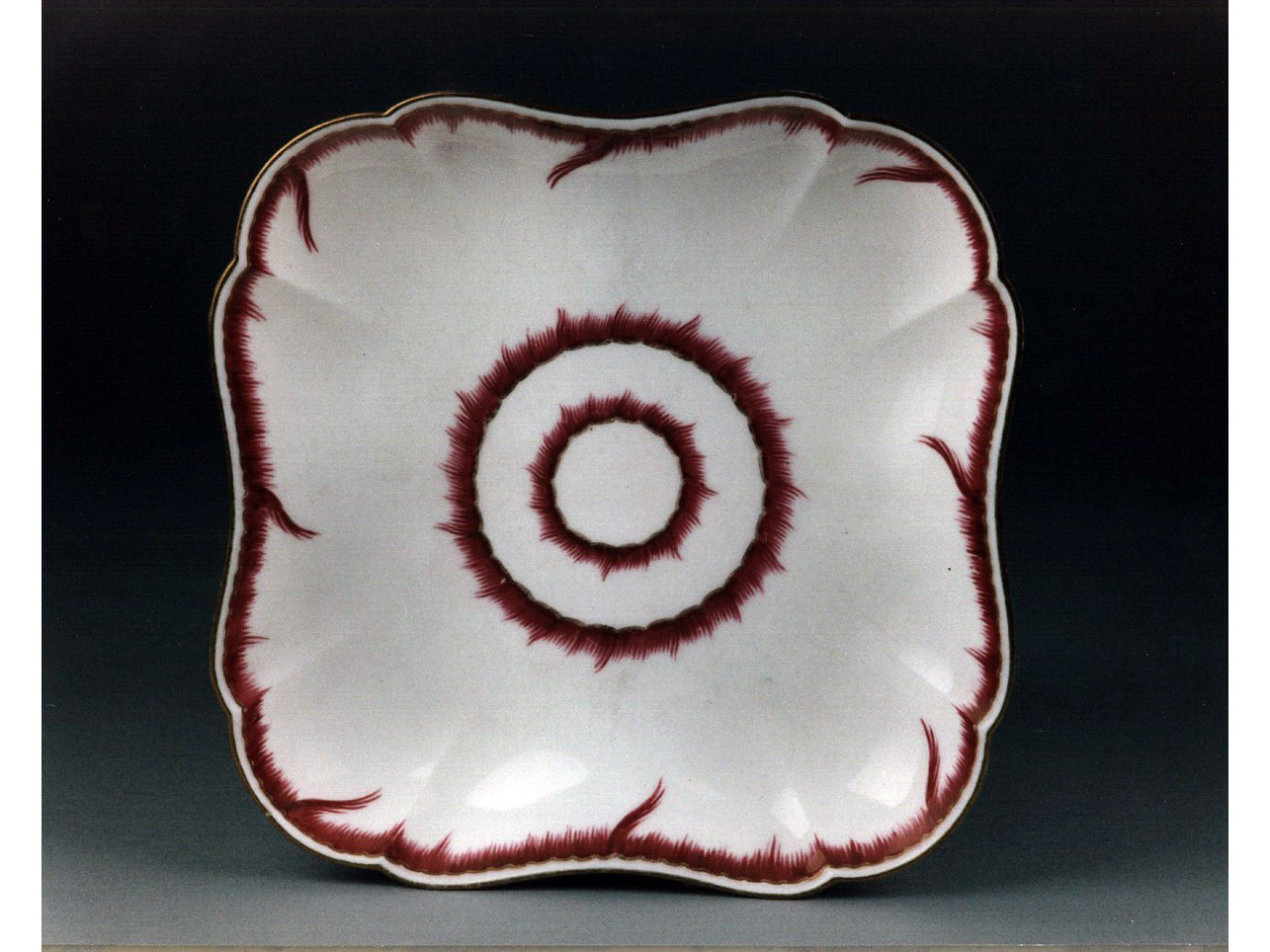 motivi decorativi (piatto) - manifattura di Vincennes (sec. XVIII)