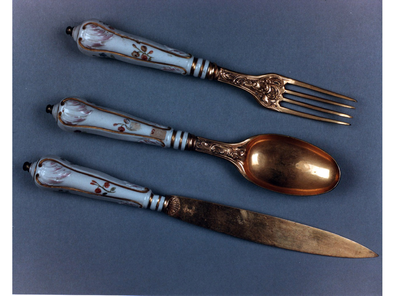 motivi decorativi floreali (cucchiaio) - manifattura di Ludwigsburg (secc. XVIII/ XIX)