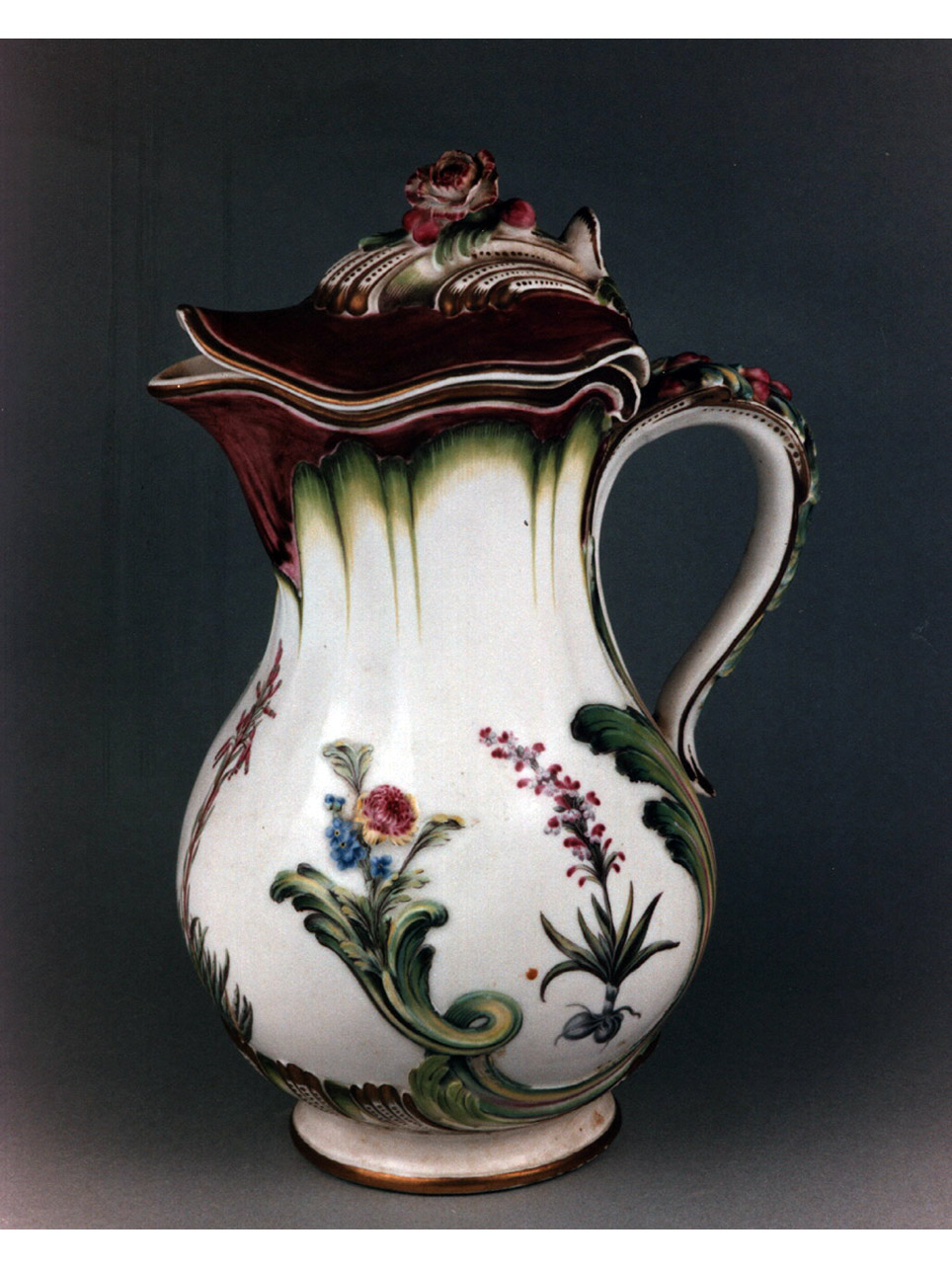 motivi decorativi floreali (caffettiera) - manifattura inglese (sec. XVIII)