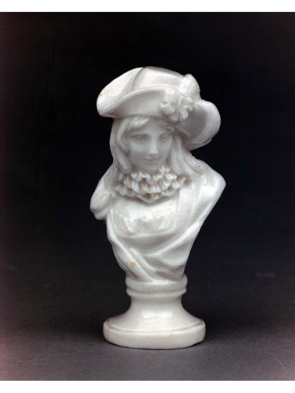 ritratto di donna (scultura miniaturistica) - Real Fabbrica di Napoli (secc. XVIII/ XIX)