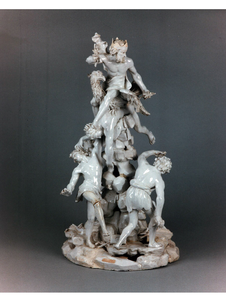 Giove fulmina i giganti (scultura miniaturistica) - manifattura Antonibon (sec. XVIII)