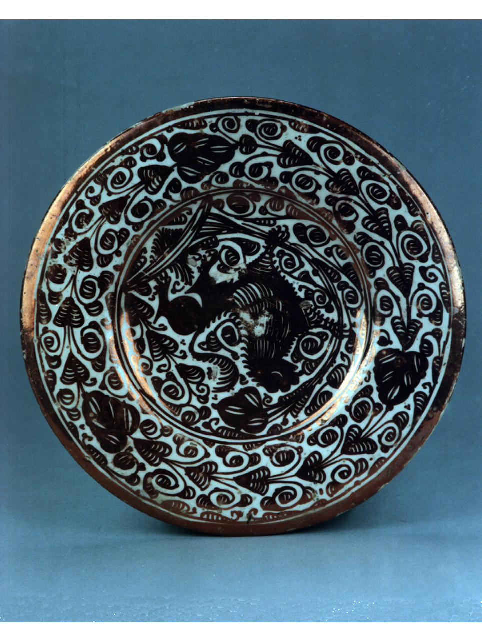 motivi decorativi (piatto) - manifattura spagnola (sec. XVI)