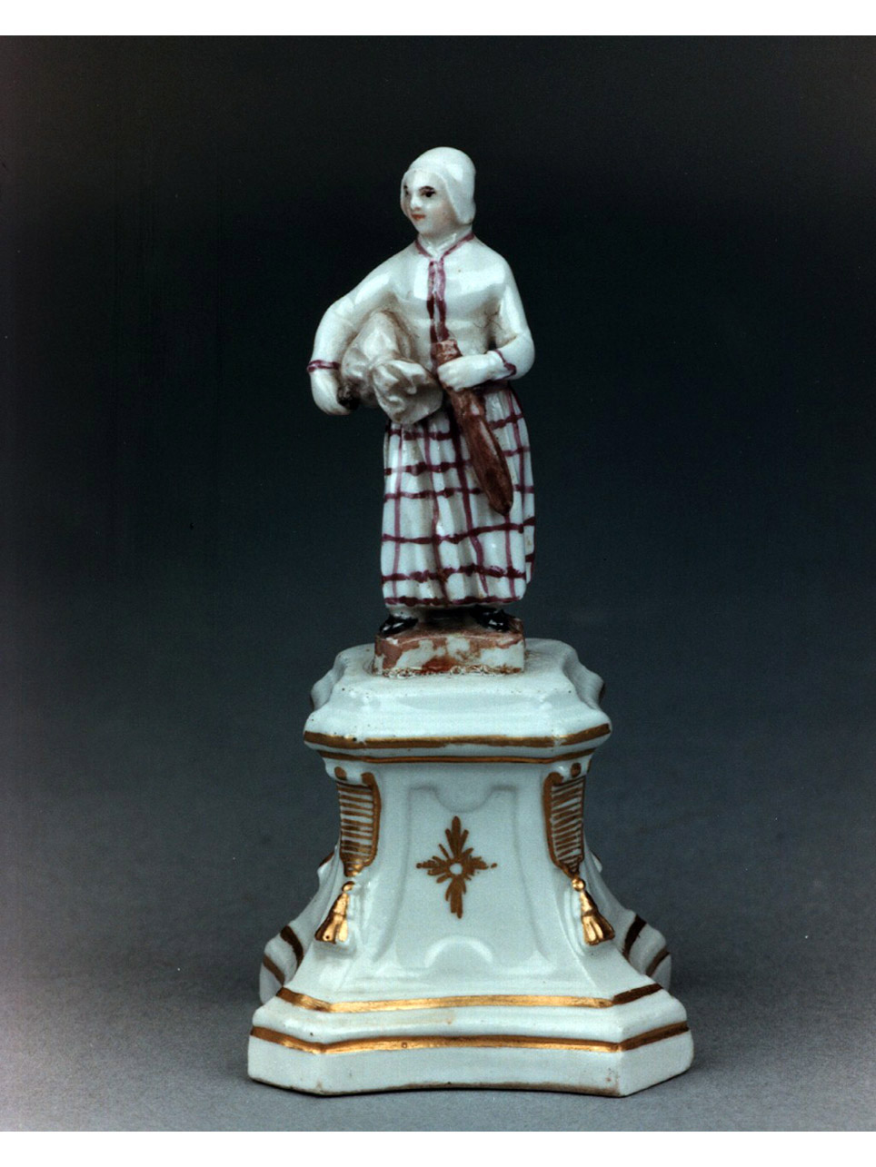 figura femminile (statuetta) - manifattura di Ludwigsburg (secc. XVIII/ XIX)