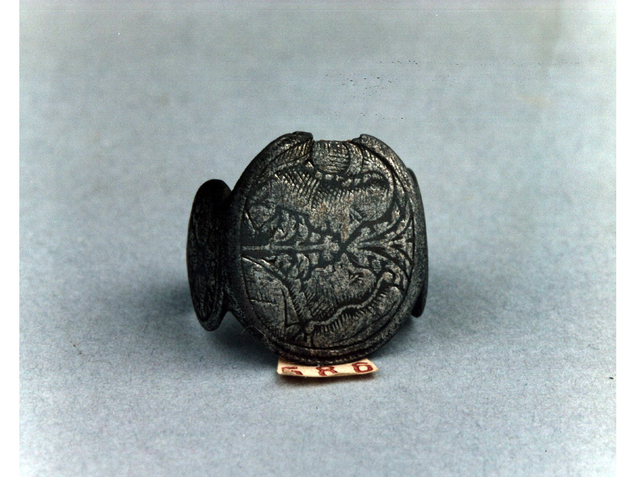 ritratto d'uomo di profilo/ ritratto di donna di profilo (anello) - bottega Europa settentrionale (fine/inizio secc. XV/ XVI)