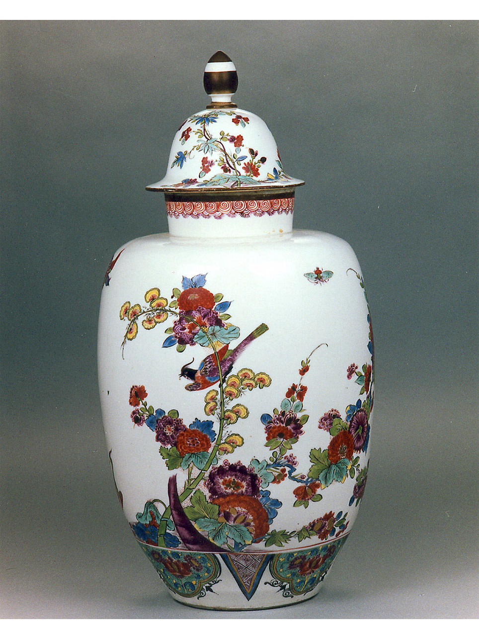 motivi decorativi vegetali e animali (vaso) - manifattura di Meissen (sec. XVIII)