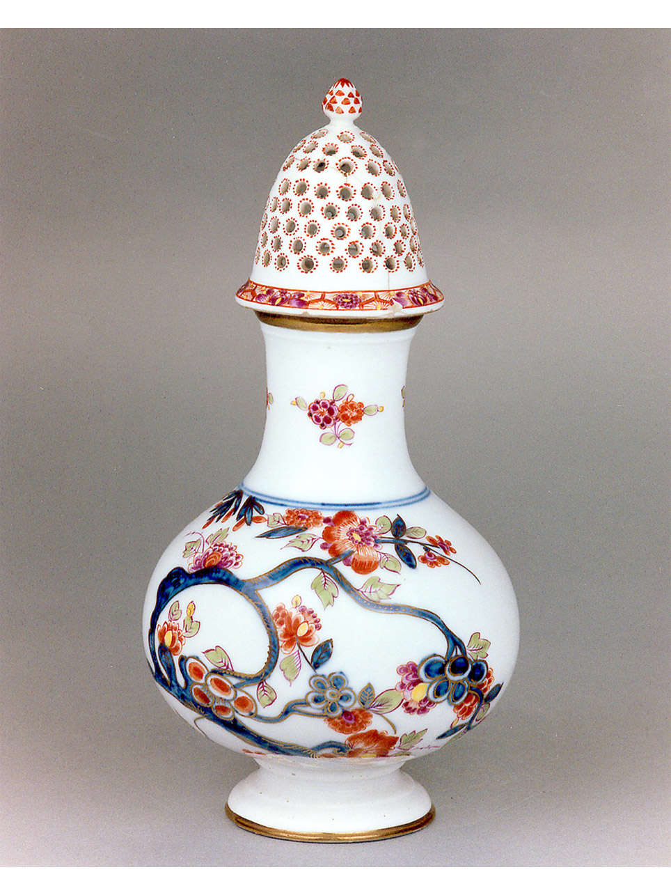 motivi decorativi floreali (spargizucchero) - manifattura di Meissen (sec. XVIII)