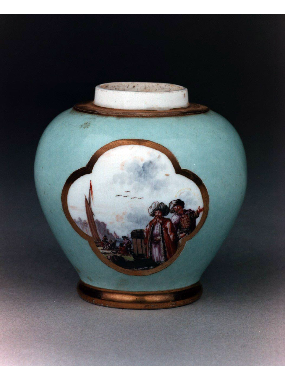 marina con pescatori e barche (vasetto) di Herold Christian Friedrich (maniera) (sec. XVIII)