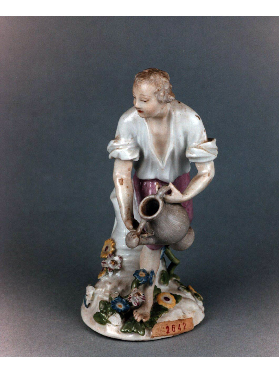 giardiniere con innaffiatoio (statuetta) di Kaendler Johann Joachim - manifattura di Meissen (sec. XVIII)