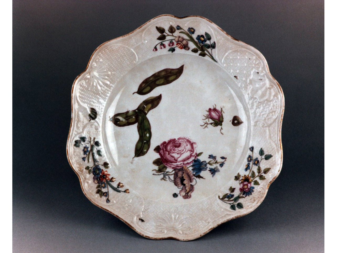 motivi decorativi floreali (piatto) - manifattura di Meissen (sec. XVIII)