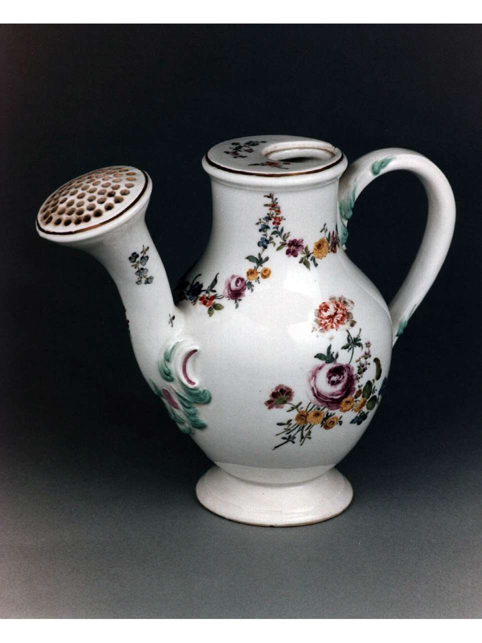 motivi decorativi floreali (annaffiatoio, serie) - manifattura di Meissen (seconda metà sec. XVIII)